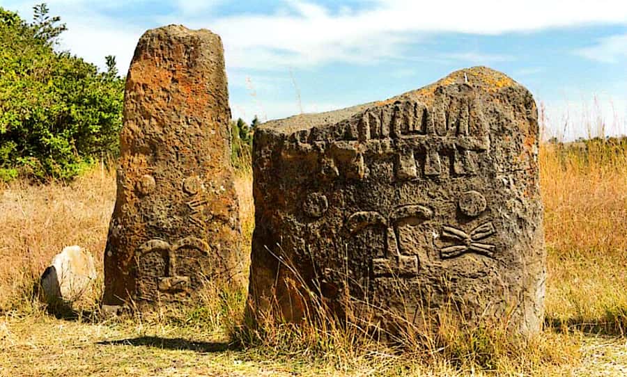 Day trip Adadi Mariam, Melka Kunture and Tiya stele - Why This Southern Ethiopia Day Trip Works