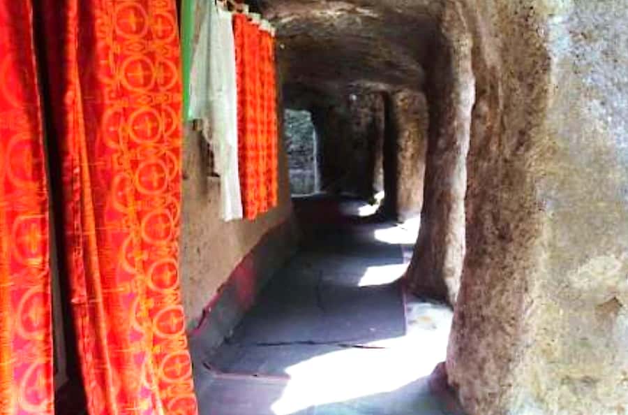 Day trip Adadi Mariam, Melka Kunture and Tiya stele - Guides, Drivers, and Communication
