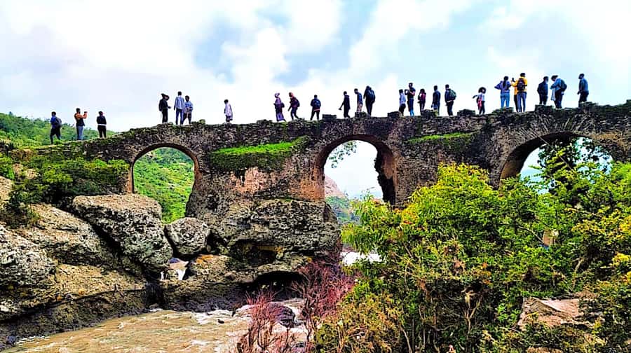 Day trip Debre Libanos, Bule nile George &Portugal Bridge - A quieter stop at the Jamma River