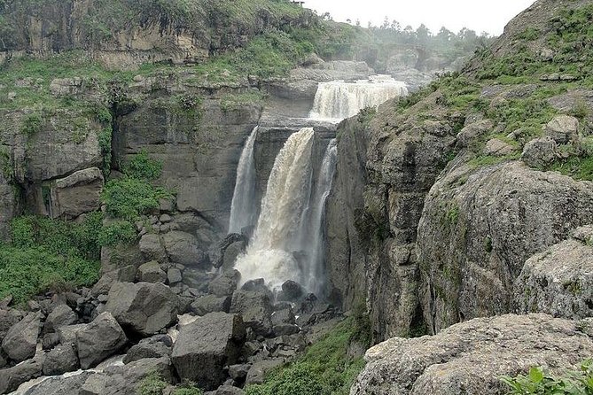 Day Trip From Addis Ababa To Debre Libanos & Blue Nile Gorge - Leaving Addis Ababa for the highlands