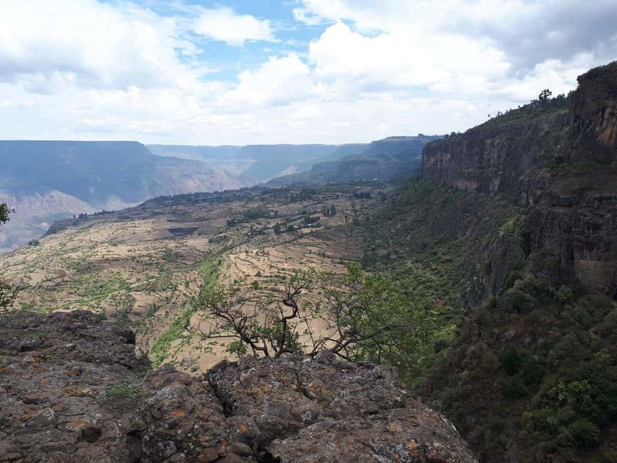 Day Trip To See Monastrys,Amazing landscapes & Animals - The drive northwest takes about two and a half hours