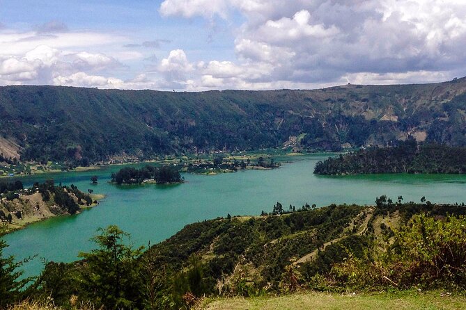 Day Trip To Wonderful Crater Lake of Wenchi & Ancient Church - Guides, drivers, and the private-tour advantage