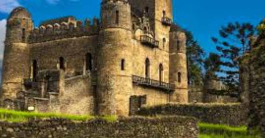 Ethiopia: 5-Day Tour Lalibela, Gondar, Bahir dar & Axum - Day 4: Two flights and the ancient city of Axum