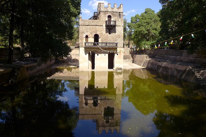 Historical tours - in five days, Addis Ababa, Axum, Laliebla and Gonder - Day 3: Lalibela and the churches carved from rock