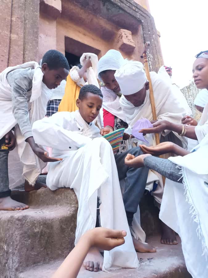 Lalibela: Churches Full-Day Private Tour w/Coffee Ceremony - Coffee in a family home