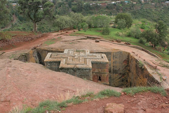Lalibela Rock Churches Guided Tour - Airport arrival and the 24-kilometer transfer