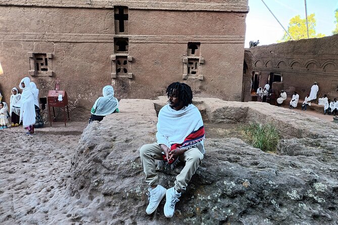 Lalibela Rock Churches Guided Tour - The midday closure from 12 to 2 p.m.
