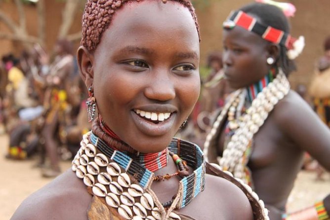 Omo Valley 4days 3nights Cultural Tour - What the private Land Cruiser adds