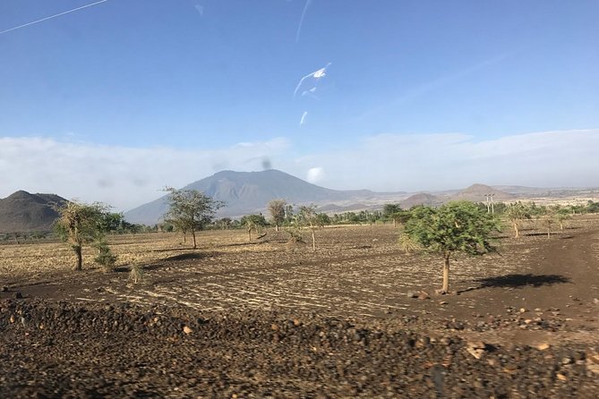 One Day Trekking Tours To Mount Zuqualla And Lake Zuqualla - The Morning Drive South Through Debre Zeit