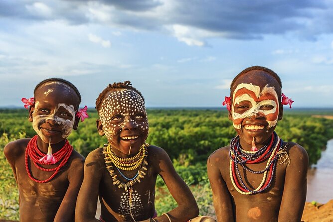 Private Omo Valley Tours From Addis Ababa - Day 1: Doreze Weaving and the Road to Arba Minch