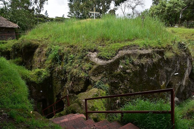 Rock Hewn Churches of Adadi Maryam, Tiya Stele & Melka Kunture - Melka Kunture and Ethiopia’s Deepest Past