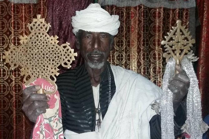 Tour 11 monolithic rock churches & museum in Lalibela & cave church with mummies - The Southeastern Cluster and St. George